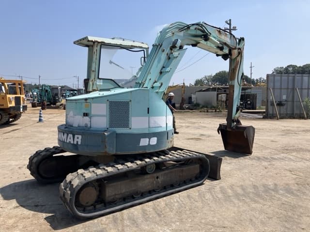 MINI EXCAVATOR — Auction (lot 8458-79)