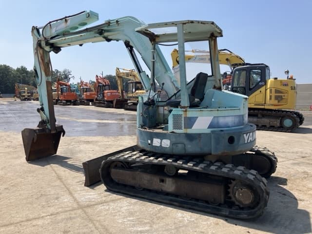 MINI EXCAVATOR — Auction (lot 8458-79)