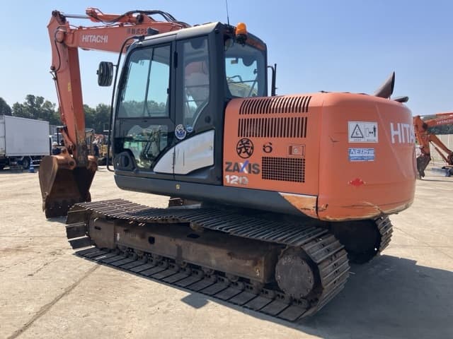 EXCAVATOR — Auction (lot 8458-80)