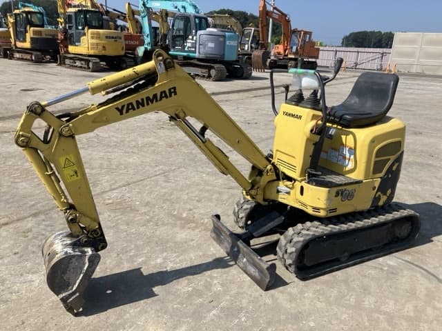 MINI EXCAVATOR — Auction (lot 8458-81)