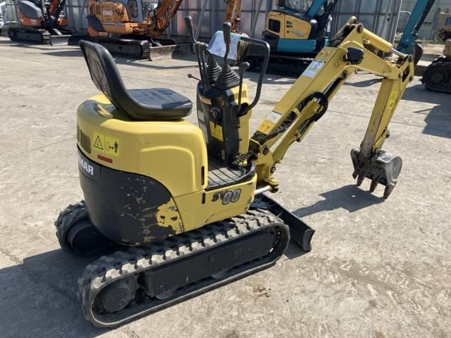 MINI EXCAVATOR — Auction (lot 8458-81)