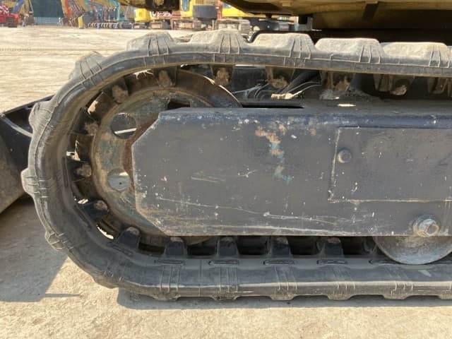 MINI EXCAVATOR — Auction (lot 8458-81)