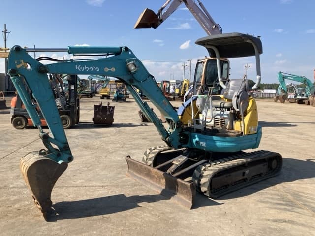 MINI EXCAVATOR — Auction (lot 8458-82)