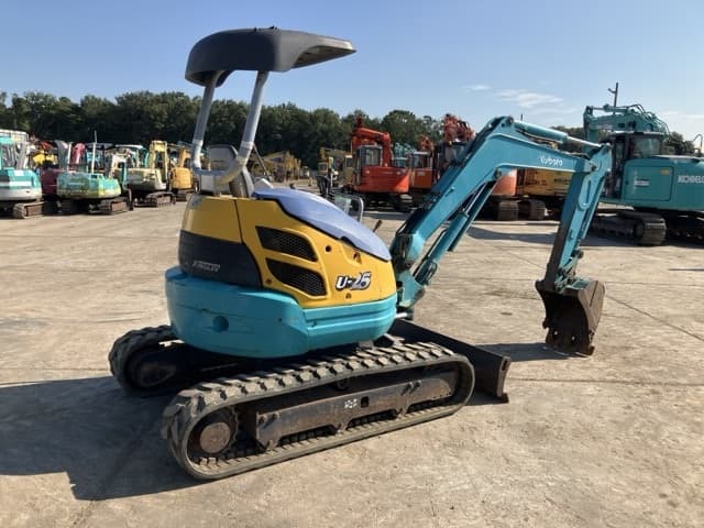 MINI EXCAVATOR — Auction (lot 8458-82)