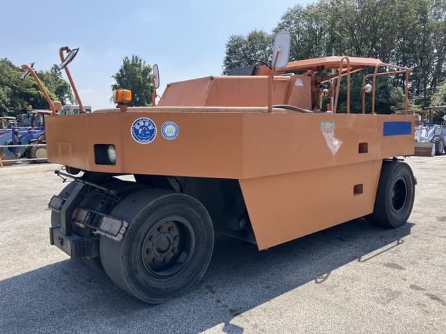 Tire Roller — Auction (lot 8458-83)