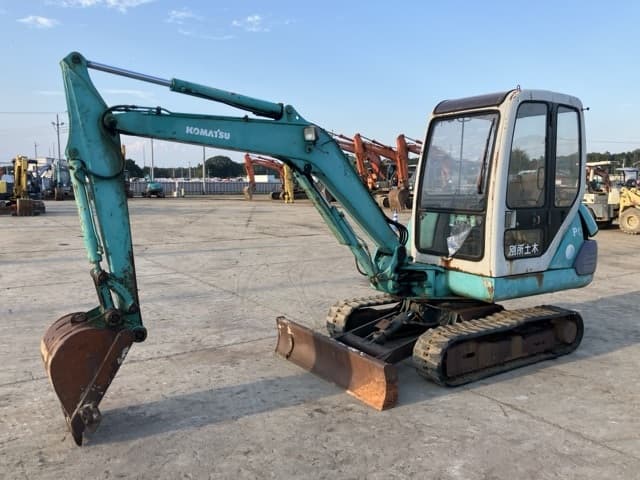 MINI EXCAVATOR — Auction (lot 8458-86)