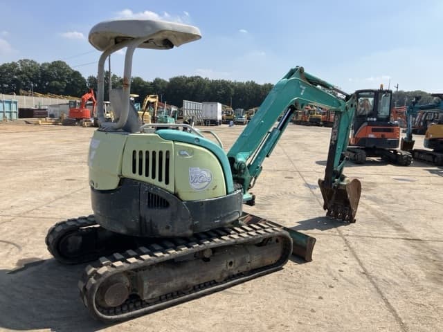 MINI EXCAVATOR — Auction (lot 8458-89)