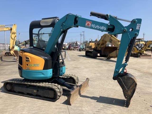 MINI EXCAVATOR — Auction (lot 8458-9)