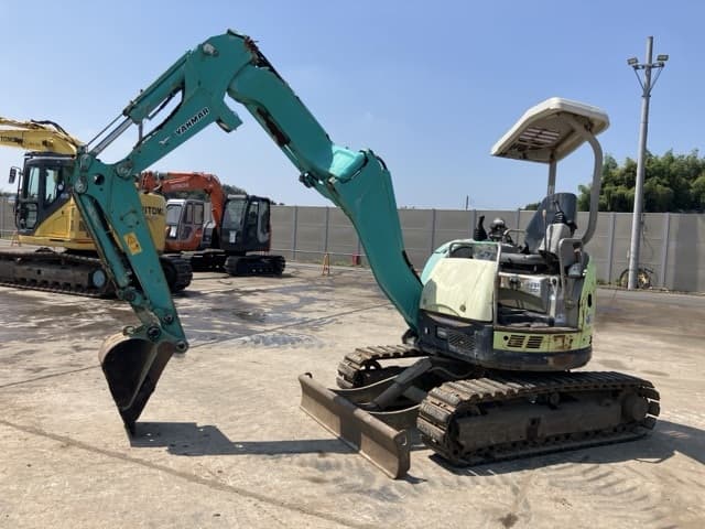MINI EXCAVATOR — Auction (lot 8458-91)