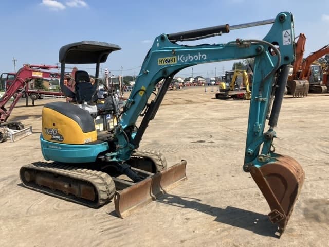 MINI EXCAVATOR — Auction (lot 8458-95)
