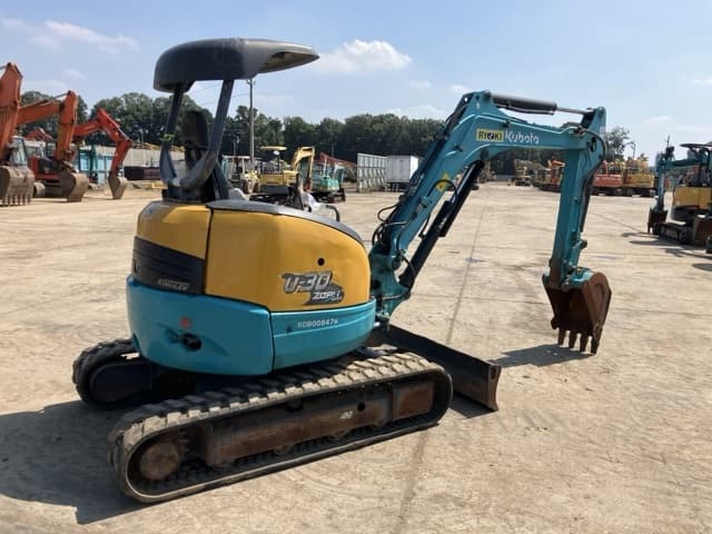 MINI EXCAVATOR — Auction (lot 8458-95)