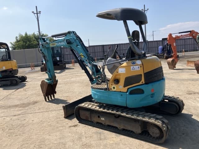 MINI EXCAVATOR — Auction (lot 8458-95)