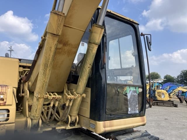 EXCAVATOR — Auction (lot 8459-101)