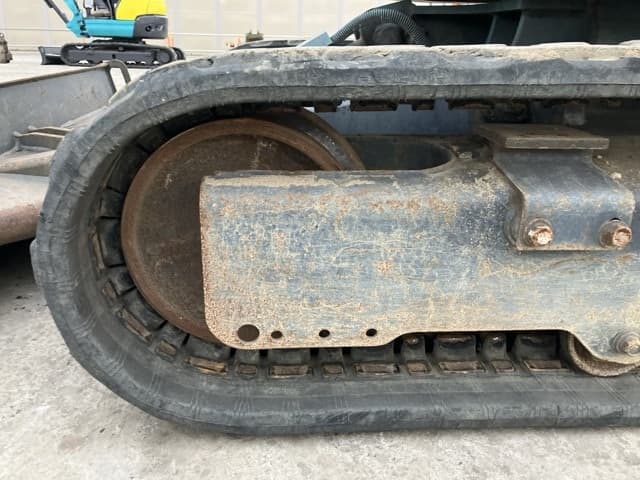 MINI EXCAVATOR — Auction (lot 8459-104)