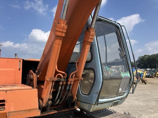 EXCAVATOR — Auction (lot 8459-106)