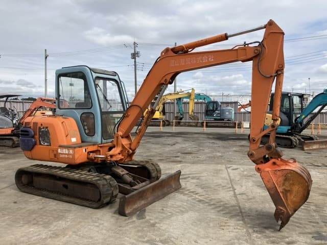 MINI EXCAVATOR — Auction (lot 8459-107)