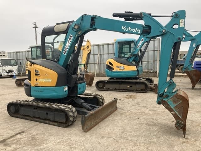 MINI EXCAVATOR — Auction (lot 8459-109)