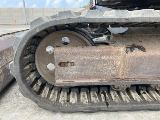 EXCAVATOR — Auction (lot 8459-114)
