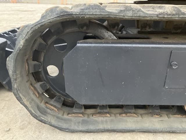 MINI EXCAVATOR — Auction (lot 8459-116)