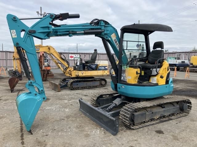 MINI EXCAVATOR — Auction (lot 8459-120)