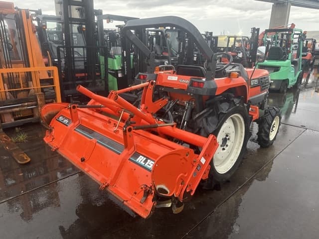Tractor — Auction (lot 8459-12003)