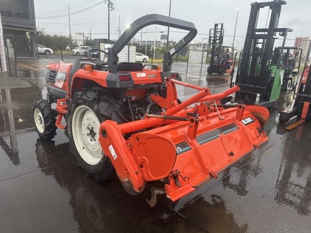 Tractor — Auction (lot 8459-12003)