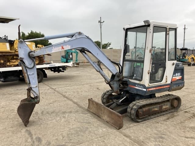 MINI EXCAVATOR — Auction (lot 8459-121)