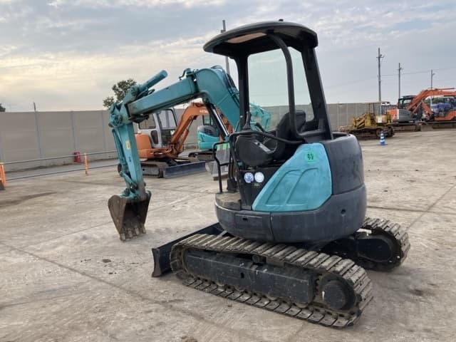 MINI EXCAVATOR — Auction (lot 8459-122)