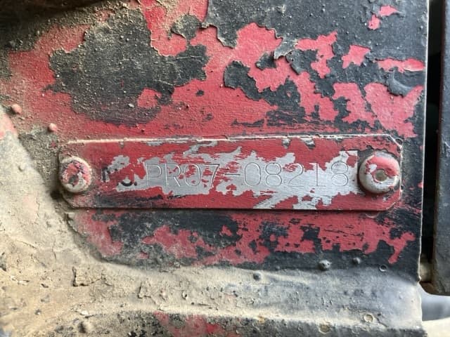 MINI EXCAVATOR — Auction (lot 8459-122)