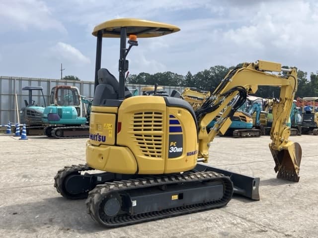 MINI EXCAVATOR — Auction (lot 8459-125)