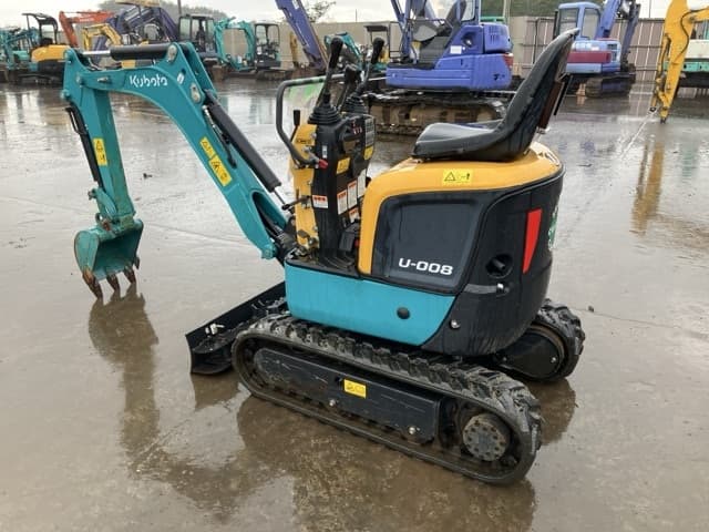 MINI EXCAVATOR — Auction (lot 8459-128)