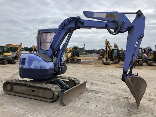 MINI EXCAVATOR — Auction (lot 8459-132)