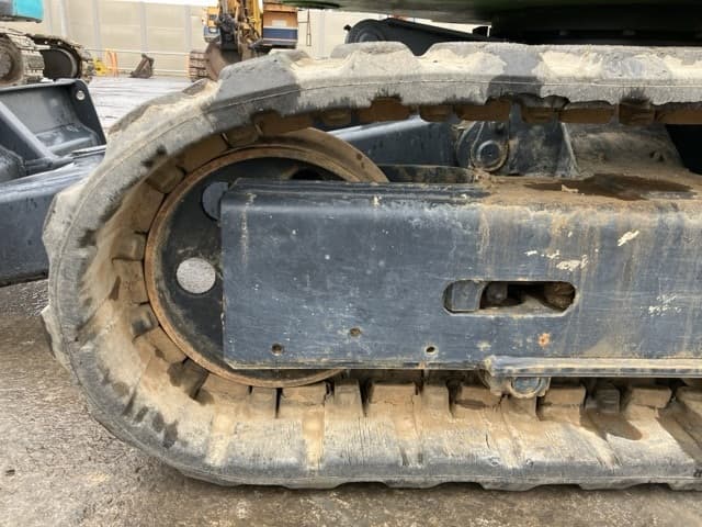 MINI EXCAVATOR — Auction (lot 8459-135)
