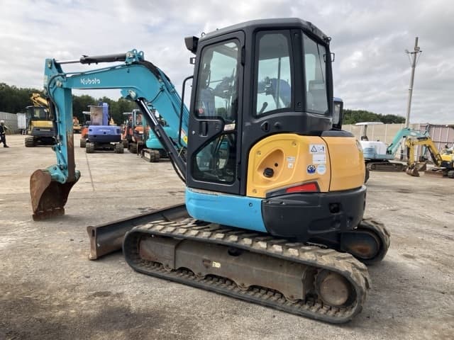 MINI EXCAVATOR — Auction (lot 8459-140)