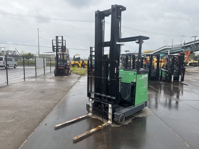 Reach Forklift — Auction (lot 8459-14008)