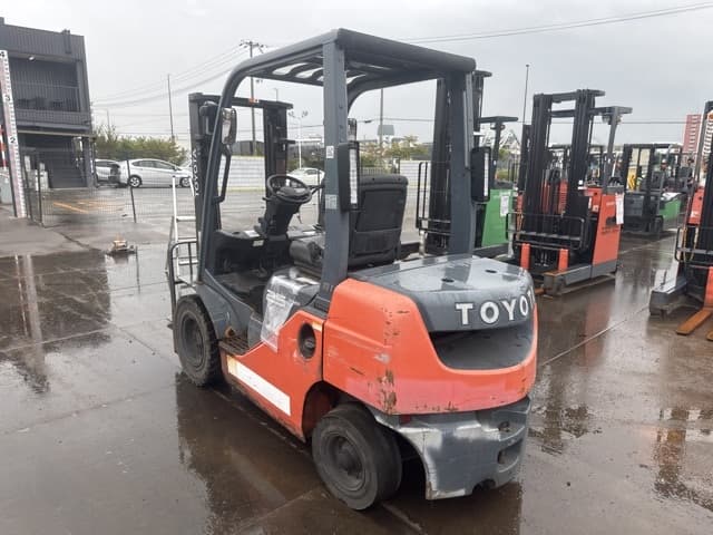 Forklift — Auction (lot 8459-14011)
