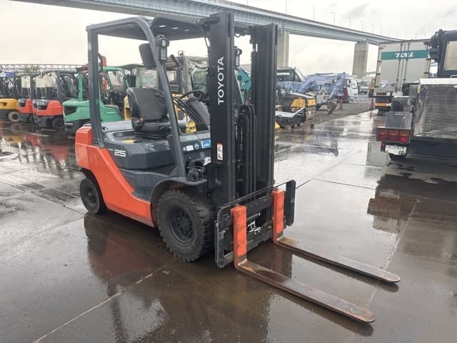 Forklift — Auction (lot 8459-14012)