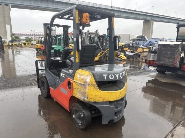 Forklift — Auction (lot 8459-14015)