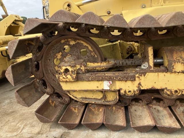 Bulldozer — Auction (lot 8459-142)