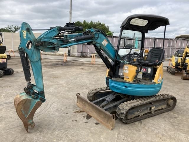 MINI EXCAVATOR — Auction (lot 8459-144)