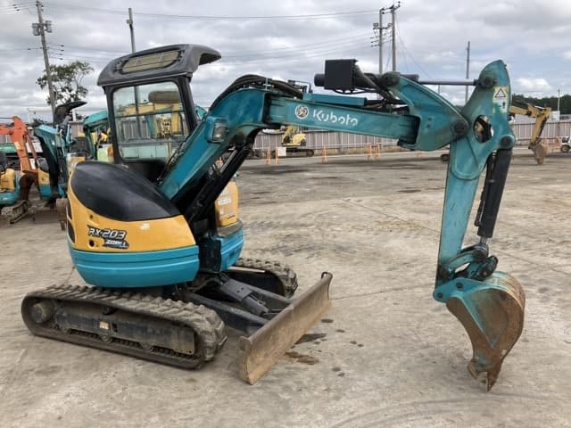 MINI EXCAVATOR — Auction (lot 8459-144)