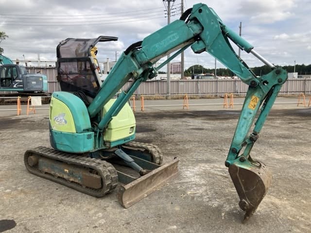 MINI EXCAVATOR — Auction (lot 8459-145)
