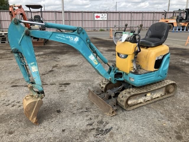 MINI EXCAVATOR — Auction (lot 8459-146)