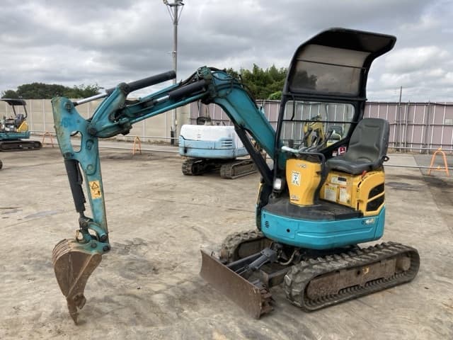 MINI EXCAVATOR — Auction (lot 8459-147)