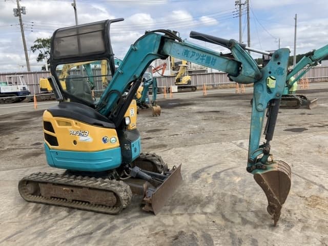 MINI EXCAVATOR — Auction (lot 8459-147)
