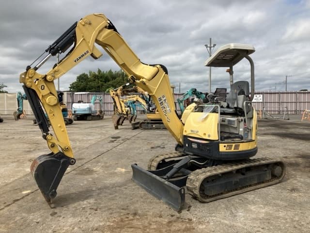 MINI EXCAVATOR — Auction (lot 8459-153)