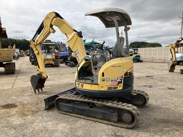 MINI EXCAVATOR — Auction (lot 8459-153)