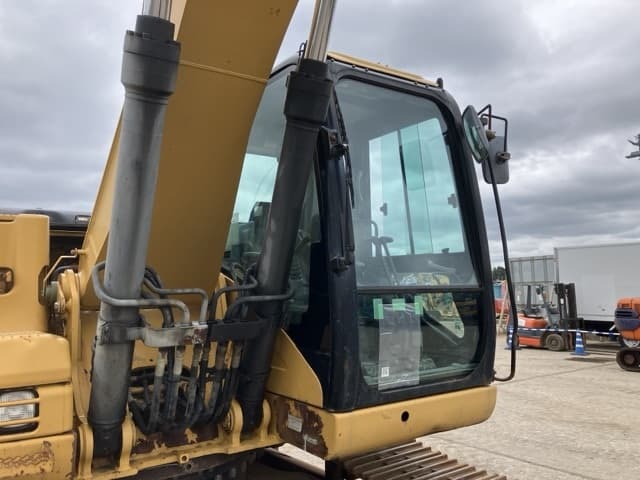 EXCAVATOR — Auction (lot 8459-157)