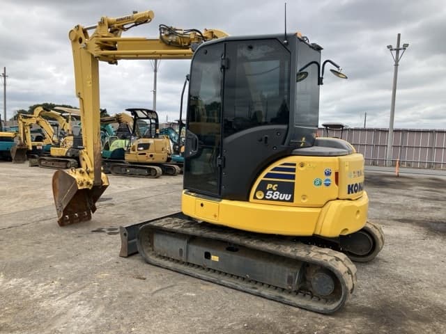 MINI EXCAVATOR — Auction (lot 8459-159)
