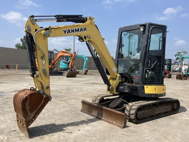 MINI EXCAVATOR — Auction (lot 8459-160)